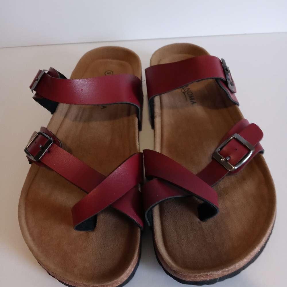 Seranoma sandals. New